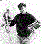 l'auteur (jeune!) avec une brass&eacute;e de couleuvres d'esculape